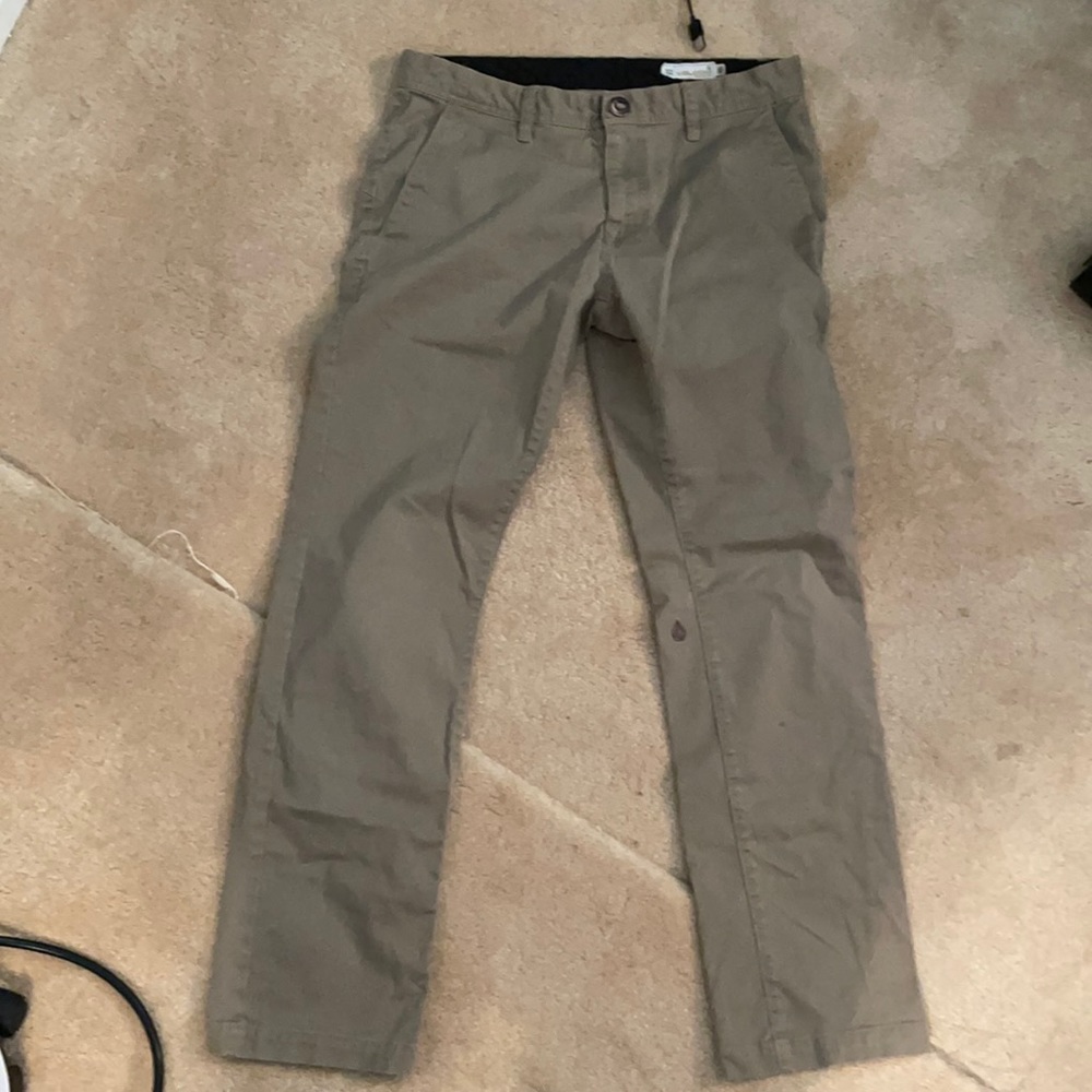 Volcom size 32